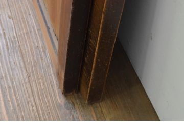 アンティーク建具　杉材　落ち着いた雰囲気が漂う板戸窓2枚セット(引き戸)(R-067977)
