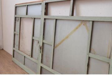 アンティーク建具　ペイント仕上げ限定　大正ロマン　レトロな空間作りにおすすめなガラス窓2枚セット(引き戸、ガラス戸)(R-067983)