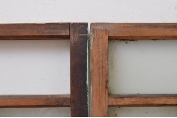 アンティーク建具　ペイント仕上げ限定　大正ロマン　レトロな空間作りにおすすめなガラス窓2枚セット(引き戸、ガラス戸)(R-067983)