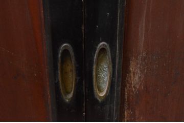 アンティーク建具　和モダンなお部屋作りにおすすめな漆塗りの板戸窓4枚セット(引き戸)(R-067989)