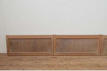 アンティーク建具　経年による木味が味わい深い小さな板戸窓4枚セット(引き戸)(R-067999)