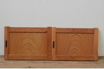 アンティーク建具　　和の趣を感じられる小さな板戸窓2枚セット(引き戸)(R-068002)