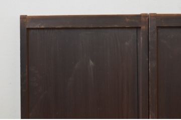 アンティーク建具　杉材　ノスタルジックな雰囲気漂う板戸窓2枚セット(引き戸)(R-068014)