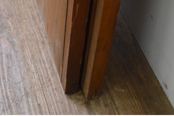 アンティーク建具　木の温かみが感じられるマス目(升目)の格子窓2枚セット(きつね格子、狐格子、格子戸、板戸、引き戸)(R-068016)