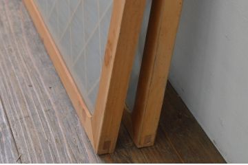 アンティーク建具　上質な和の空間を演出する両面ガラス入りの組子窓2枚セット(ガラス窓、ガラス戸、格子戸、引き戸)(R-068019)