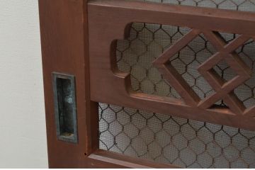 アンティーク建具　透かし彫りがお洒落な小さな格子窓2枚セット(引き戸、格子戸)(R-068022)