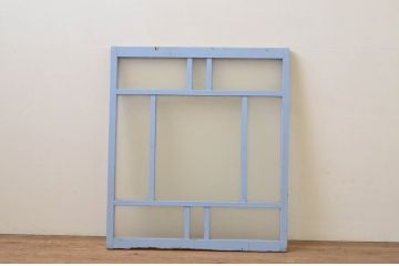アンティーク建具　ペイント仕上げ限定　大正ロマンの雰囲気漂うペンキの剥げたFIXガラス窓1枚(フィックス、はめ殺し)(R-068038)