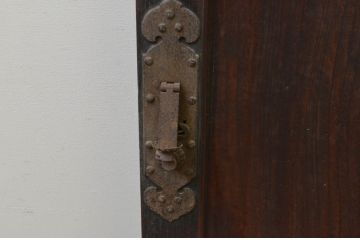 アンティーク建具　総欅(ケヤキ)材　一枚板　日本風情を感じさせる板戸窓1枚(引き戸)(R-068042)