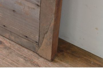アンティーク建具　枠欅(ケヤキ)材　時代を経た趣が感じられる縦桟板戸窓1枚(格子戸、引き戸)(R-068043)