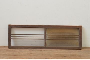 アンティーク建具　ダイヤガラス入り　レトロな雰囲気づくりにおすすめの横長ガラス窓1枚(ガラス戸、引き戸)(R-068045)