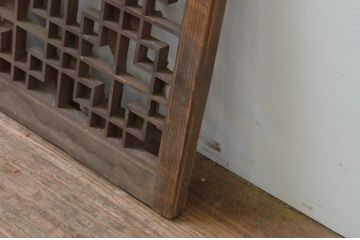 アンティーク建具　希少デザイン!!　幾何学デザインが魅力的な障子窓1枚(明かり取り、明り取り、欄間、格子戸)(R-068046)