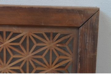 アンティーク建具　和の空間づくりにおすすめ!両面ガラス入りの小さな組子欄間1枚(明り取り、明かり取り)(R-068050)