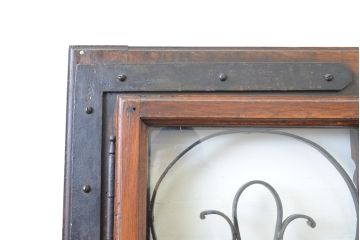 海外アンティーク　ペイント仕上げ限定　オーク材　可憐なデザインのアイアンフェンス入りドア1枚(建具、木製扉)(R-068053)