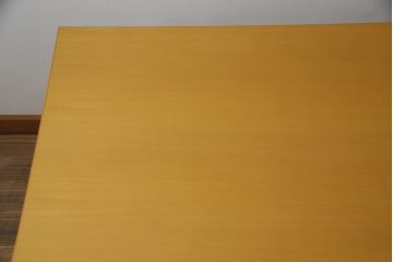 中古　美品　arflex(アルフレックス)　TAVOLO VOLO(タボロ・ボーロ)　スタイリッシュな佇まいが目を引くダイニングテーブル(作業台、食卓、ワークデスク)(R-068066)