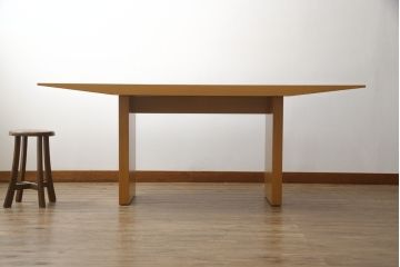中古　美品　arflex(アルフレックス)　TAVOLO VOLO(タボロ・ボーロ)　スタイリッシュな佇まいが目を引くダイニングテーブル(作業台、食卓、ワークデスク)(R-068066)