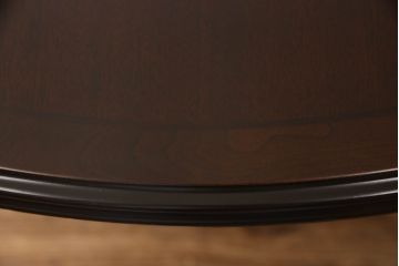 中古　美品　希少な絶版品　maruni(マルニ木工)　KENT-COURT(ケントコート)　ブリティッシュコレクション　トラディショナルスタイルにおすすめのラウンドテーブル(ダイニングテーブル、丸テーブル、カフェテーブル)(定価約20万円)(R-068071)