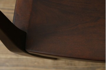 中古　美品!!　大阪屋家具店　軽井沢彫り　咲き誇る桜の彫刻が美しいアームチェア　(R-068080)