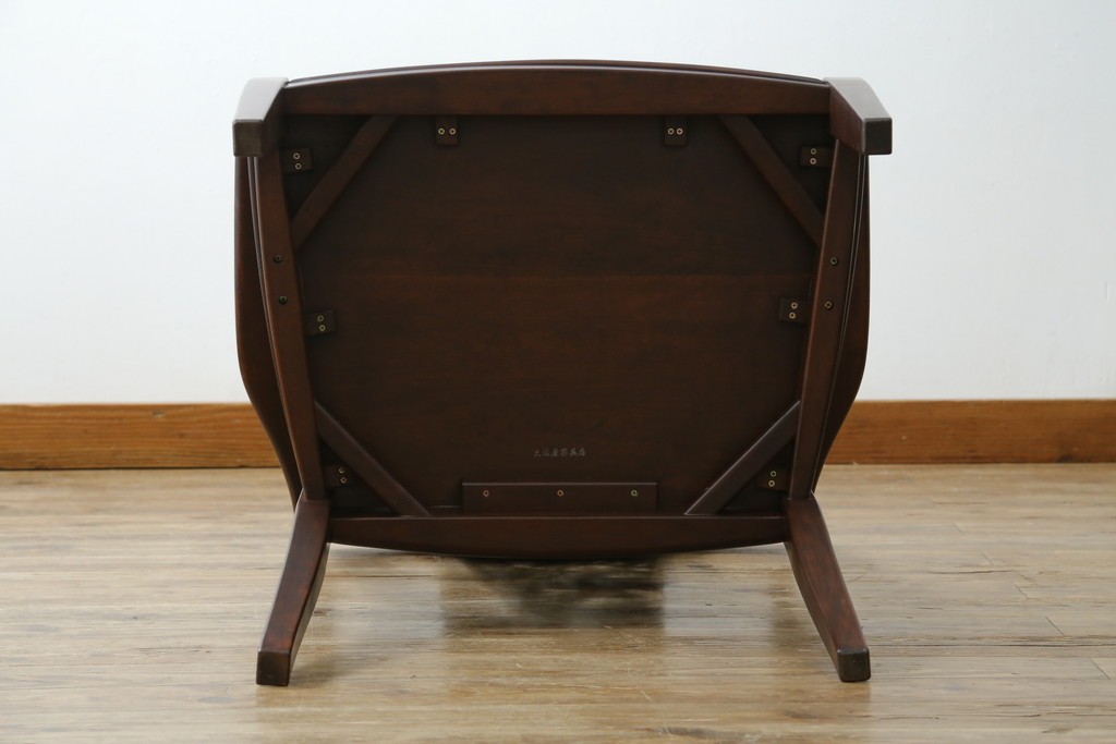 中古　美品!!　大阪屋家具店　軽井沢彫り　咲き誇る桜の彫刻が美しいアームチェア　(R-068080)