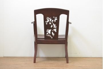 中古　美品!!　大阪屋家具店　軽井沢彫り　咲き誇る桜の彫刻が美しいアームチェア(板座チェア、ダイニングチェア、椅子、イス)(R-068080)