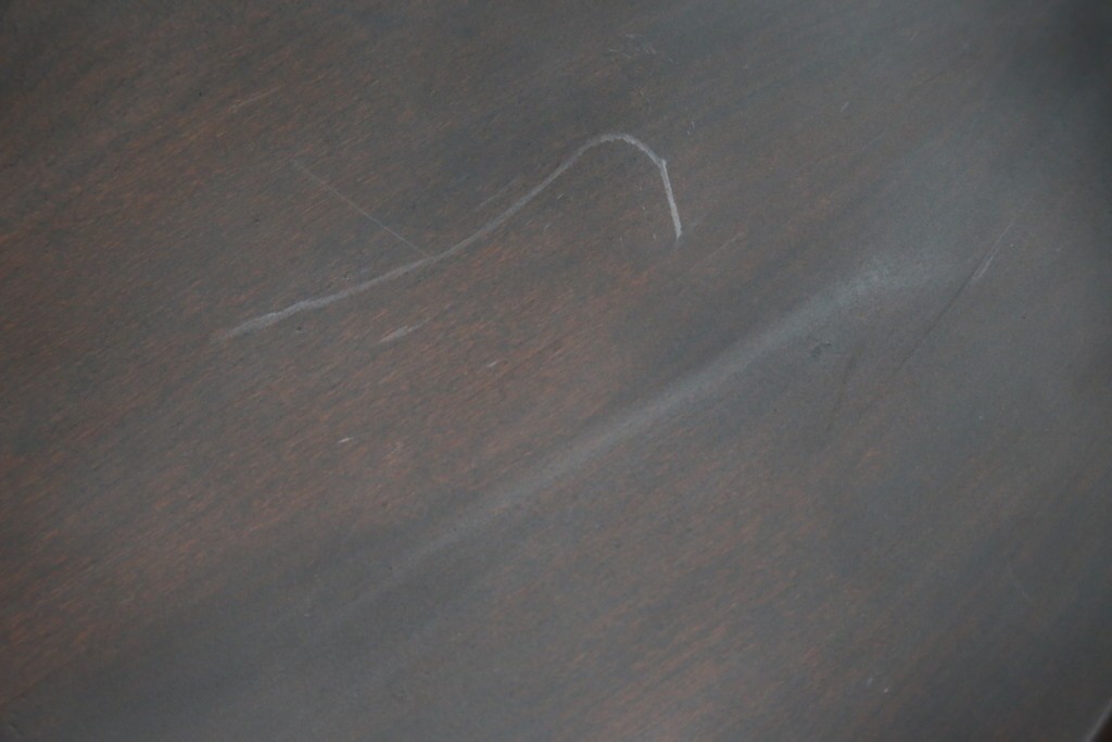 中古　美品!!　大阪屋家具店　軽井沢彫り　咲き誇る桜の彫刻が美しいアームチェア　(R-068081)