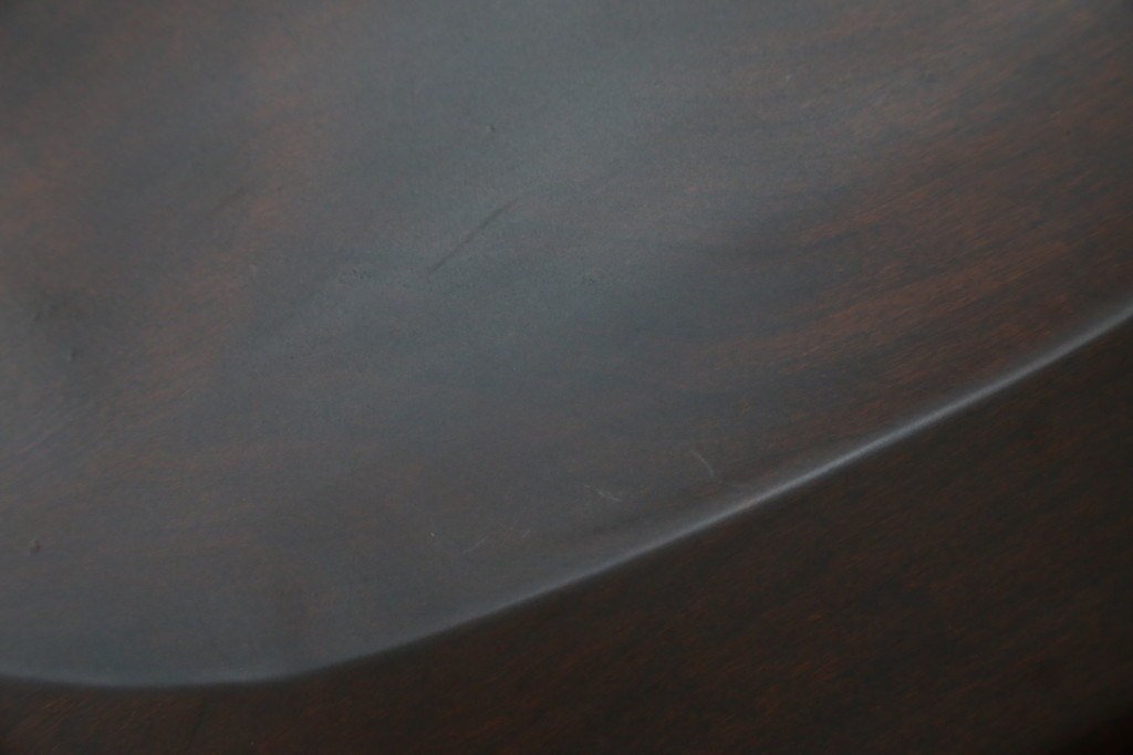 中古　美品!!　大阪屋家具店　軽井沢彫り　咲き誇る桜の彫刻が美しいアームチェア　(R-068081)