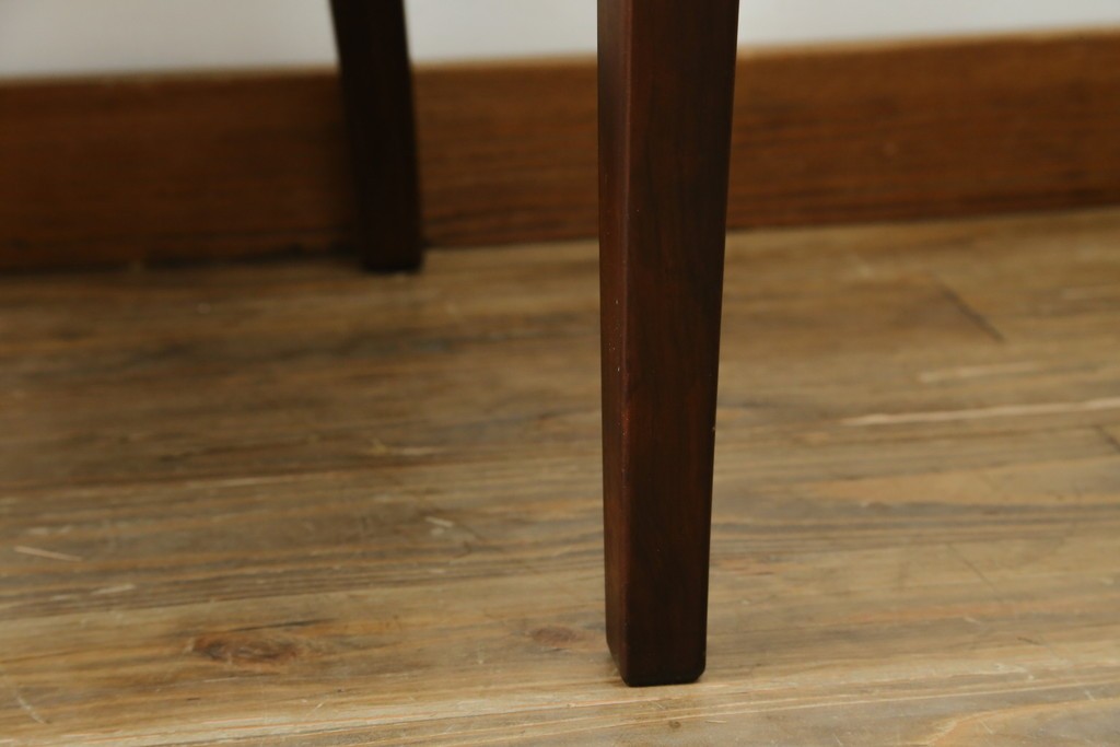 中古　美品!!　大阪屋家具店　軽井沢彫り　咲き誇る桜の彫刻が美しいアームチェア　(R-068081)