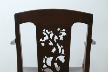 中古　美品!!　大阪屋家具店　軽井沢彫り　咲き誇る桜の彫刻が美しいアームチェア　(R-068081)