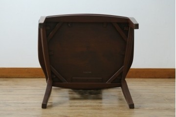 中古　美品!!　大阪屋家具店　軽井沢彫り　咲き誇る桜の彫刻が美しいアームチェア　(R-068081)