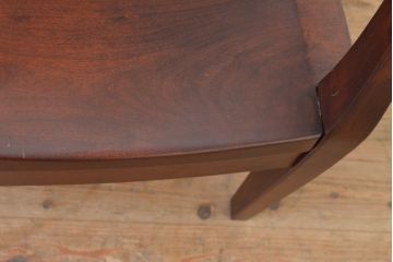 中古　美品!!　大阪屋家具店　軽井沢彫り　咲き誇る桜の彫刻が美しいアームチェア(板座チェア、ダイニングチェア、椅子、イス)(R-068081)