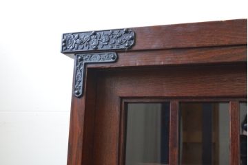 中古　美品　国産工芸家具　民芸　上質な和の空間を演出する二段重ね水屋箪笥(食器棚、キャビネット、重ねタンス、茶たんす、収納棚、戸棚、店舗什器)(R-068097)
