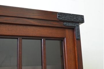 中古　美品　国産工芸家具　民芸　上質な和の空間を演出する二段重ね水屋箪笥(食器棚、キャビネット、重ねタンス、茶たんす、収納棚、戸棚、店舗什器)(R-068097)