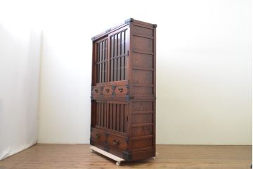 中古　美品　国産工芸家具　民芸　上質な和の空間を演出する二段重ね水屋箪笥(食器棚、キャビネット、重ねタンス、茶たんす、収納棚、戸棚、店舗什器)(R-068097)