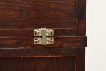 中古　美品　国産工芸家具　民芸　上質な和の空間を演出する二段重ね水屋箪笥(食器棚、キャビネット、重ねタンス、茶たんす、収納棚、戸棚、店舗什器)(R-068097)