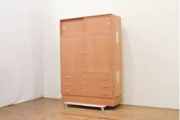 中古　最高級　桐の松山(松山家具)　抜群の収納力!明るい木色と金具の装飾が気品を漂わせる大阪泉州総桐箪笥(並厚、四方丸、総桐たんす、着物箪笥、衣装箪笥、整理タンス、収納タンス、和タンス)(R-068100)