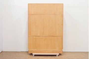 中古　最高級　桐の松山(松山家具)　抜群の収納力!明るい木色と金具の装飾が気品を漂わせる大阪泉州総桐箪笥(並厚、四方丸、総桐たんす、着物箪笥、衣装箪笥、整理タンス、収納タンス、和タンス)(R-068100)