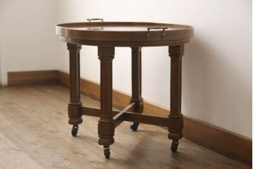中古　DREXEL HERITAGE(ドレクセルヘリテイジ)　クラシカルなツインカクテルテーブル(サイドテーブル、ワゴン、トロリー、コーヒーテーブル)(R-068109)