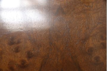 中古　DREXEL HERITAGE(ドレクセルヘリテイジ)　クラシカルなツインカクテルテーブル(サイドテーブル、ワゴン、トロリー、コーヒーテーブル)(R-068109)