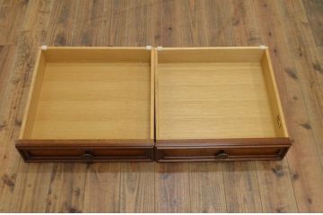 中古　DREXEL HERITAGE(ドレクセルヘリテイジ)　FRANCESCA(フランチェスカ)シリーズ　気品ある佇まいが高級感を醸し出すサイドテーブル(電話台、ナイトテーブル、エンドテーブル、コンソールテーブル)(R-068111)