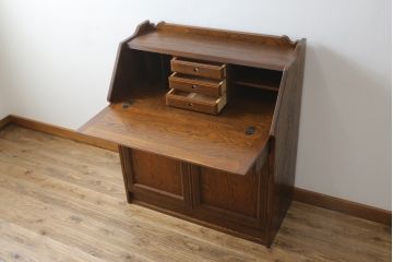 中古　美品!!　高級品　三越デパート　上品なお花の彫刻が魅力のライティングビューロー(カントリーハウス、Brugge、ブルージュ、簿記机、ワークデスク、在宅用、在宅ワーク用)(R-068112)