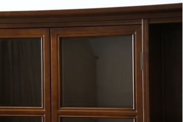中古　美品　国会議事堂納品の高級家具メーカー　徳田家具　細部まで丁寧につくりこまれた重厚感あるキャビネット(収納棚、飾り棚、ガラスケース、ショーケース、戸棚、店舗什器)(R-068115)