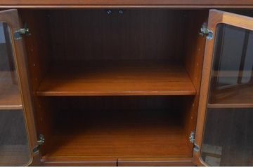 和製ビンテージ　日田工芸　チーク材　温かみのある木肌が魅力のキャビネット(サイドボード、飾り棚、収納棚、戸棚、ヴィンテージ)(R-068117)