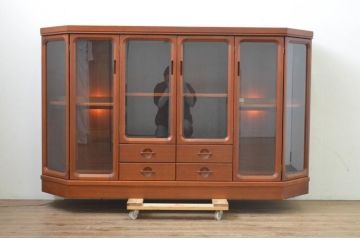 和製ビンテージ　日田工芸　チーク材　温かみのある木肌が魅力のキャビネット(サイドボード、飾り棚、収納棚、戸棚、ヴィンテージ)(R-068117)