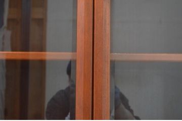 和製ビンテージ　日田工芸　チーク材　温かみのある木肌が魅力のキャビネット(サイドボード、飾り棚、収納棚、戸棚、ヴィンテージ)(R-068117)
