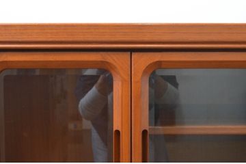和製ビンテージ　日田工芸　チーク材　温かみのある木肌が魅力のキャビネット(サイドボード、飾り棚、収納棚、戸棚、ヴィンテージ)(R-068118)