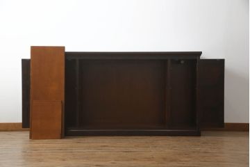 中古　美品!!　希少な絶版品　北海道民芸家具　OM175　シックなデザインの脚付き下駄箱(シューズラック、靴箱、玄関収納、玄関棚、サイドボード、戸棚)(R-068122)