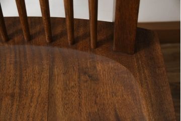 アメリカビンテージ　レア　ジョージナカシマ　刻印なしの年代もの!!　小田急ハルク購入　コノイドチェア(CONOID CHAIR)　CN101　スタイリッシュな佇まいのサイドチェア(ジョージ・ナカシマ、板座チェア、ダイニングチェア、椅子、イス)(R-068123)