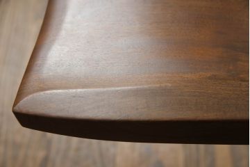 アメリカビンテージ　レア　ジョージナカシマ　刻印なしの年代もの!!　小田急ハルク購入　コノイドチェア(CONOID CHAIR)　CN101　スタイリッシュな佇まいのサイドチェア(ジョージ・ナカシマ、板座チェア、ダイニングチェア、椅子、イス)(R-068123)