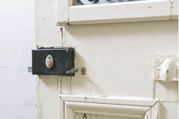 海外アンティーク　ペイント仕上げ限定　おしゃれなアイアンフェンス入りドア1枚(建具、木製扉)(R-068127)