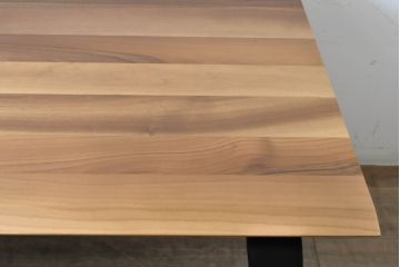 中古　極美品　リーン・ロゼ(ligne roset)　ロゼオデッサ(ROSEODESSA)　シンプルで美しいデザインのダイニングテーブル(リーンロゼ、4人掛け、6人掛け、食卓、作業台)(定価約89万円)(R-068132)