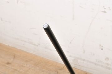 中古　極美品　リーン・ロゼ(ligne roset)　ロゼタダオ(ROSETTADAO)　クラシックなデザインと丸みのあるフォルムが優しい印象のダイニングチェア2脚セット(リーンロゼ、椅子、イス、バラ売り可能)(定価2脚で約21万円)(R-068133)